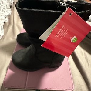 Black toddler boots